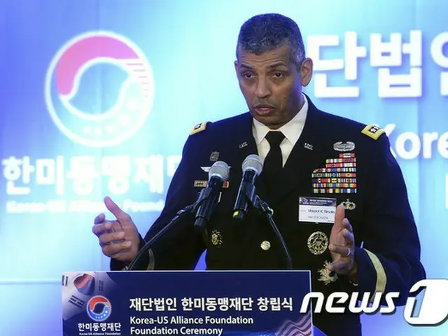 米韓連合司令官、北への先制打撃「不可」と明かす… 「THAAD初期構築が重要」