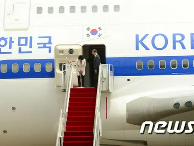 文大統領、米韓首脳会談のためワシントンに到着