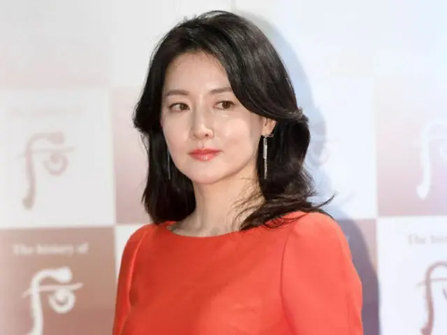 女優イ・ヨンエ、殉職兵士らへ慰労金を寄託…子供の学費全額を支援へ