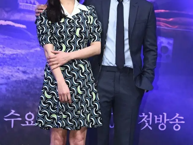 韓国俳優ソン・ジュンギ（31）が婚約者ソン・ヘギョ（35）と共に米国・ロサンゼルスに出国した。