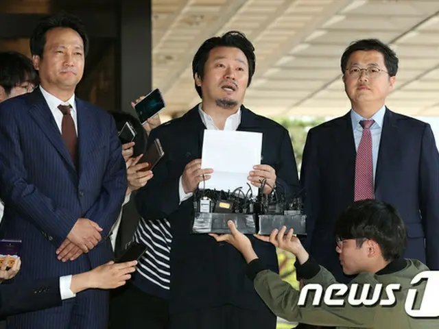 韓国検察が歌手故キム・グァンソク（享年31）と娘ソヨンさんの死に関して再捜査することが分かった。