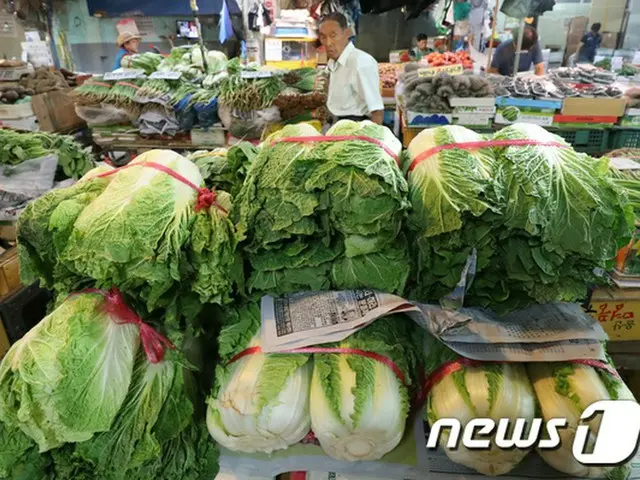 韓国における10月の消費者物価指数が前年同月比1．8%上昇した。秋夕（チュソク/旧盆）連休が終わり、電気料金や野菜類の物価下落が影響したものとみられる。