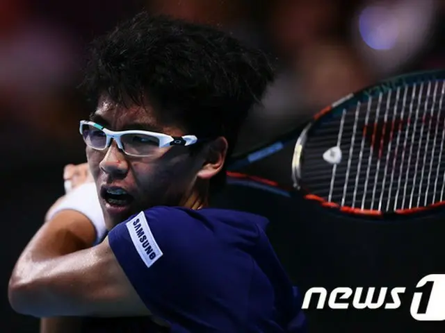 男子テニス韓国の看板選手チョン・ヒョン（21、世界ランキング54位）がネクストジェネレーション・ファイナルで3連勝し、ベスト4に進出した。