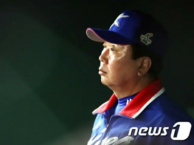 野球の韓国代表が日本との決勝リターンマッチで完敗し、国際大会「アジアプロ野球チャンピオンシップ2017（APBC）」第1回大会準優勝に終わった。