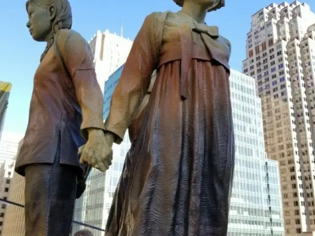 去る23日、日本・大阪市は米サンフランシスコが慰安婦像と碑文の受け入れを承認すると、姉妹都市関係を解消するとの意向を明らかにした。