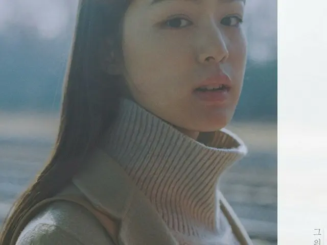 韓国歌手IU(アイユー)が初めて他の歌手の楽曲に作詞家として参加した。