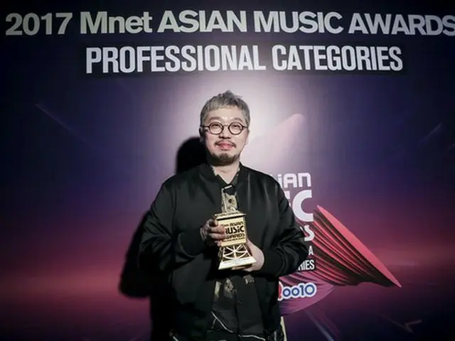 韓国芸能事務所Big Hitエンターテインメントの首席プロデューサー、Pdogg（34）がベストプロデューサー賞を受賞した。（提供:OSEN）