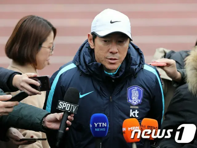 78回目の日韓戦、それも決勝戦でぶつかる宿命のライバル戦を控え、韓国代表シン・テヨン監督（48）が意気込みを語った。