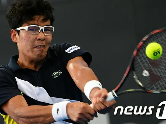 韓国男子テニスの看板選手チョン・ヒョン（世界ランク62位、韓国体育大、21）がATPツアー250シリーズASBクラシックで準決勝進出に失敗した。