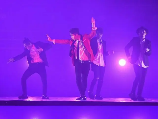 「Block B」のビボムが単独コンサートで、初のソロ曲ステージを披露した。（提供:OSEN）