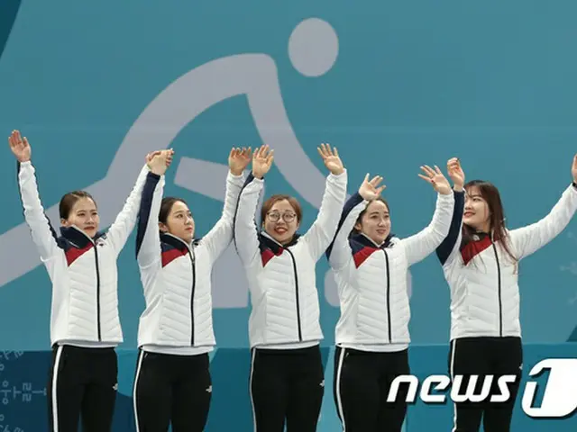 FILA、平昌・銀メダルの女子カーリングチームに報奨金1億2千万ウォン（約1200万円）支給へ＝韓国