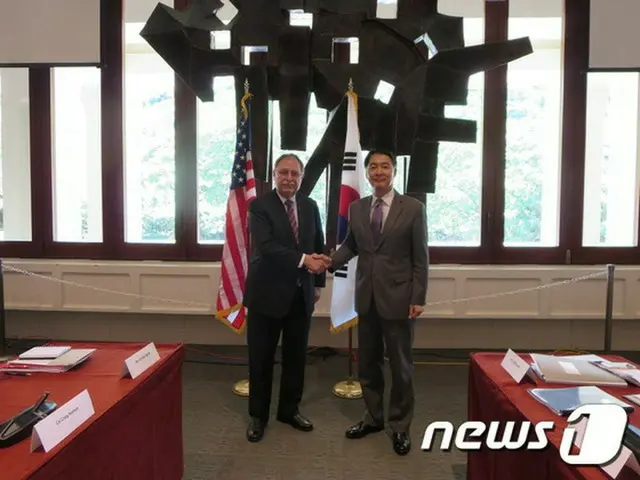 韓米の両国は来年から適用される第10回韓米防衛費分担金特別協定（SMA）締結のための協議で、自国間の基本立場を明かすなどの意見を交換したと外交部当局者が12日、明らかにした。（提供:news1）