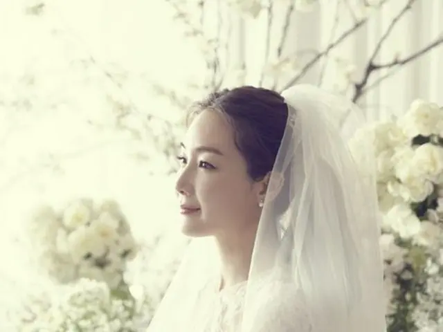 韓国女優チェ・ジウ（42）のウェディング写真が公開された。（提供:OSEN）