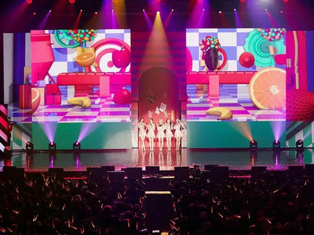 韓国ガールズグループ「Red Velvet」の初の単独コンサート「Red Room」の画報集が来る26日に発売される。（提供:OSEN）