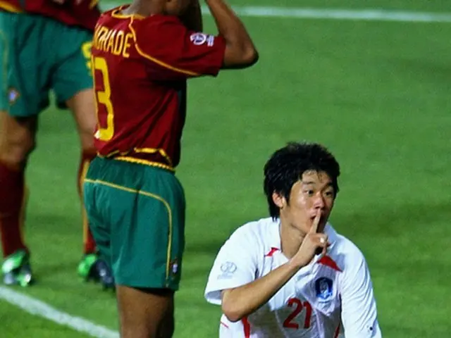＜サッカー＞FIFA、日韓W杯パク・チソンの得点を“ワンダフル・ゴール”ベスト8に選定