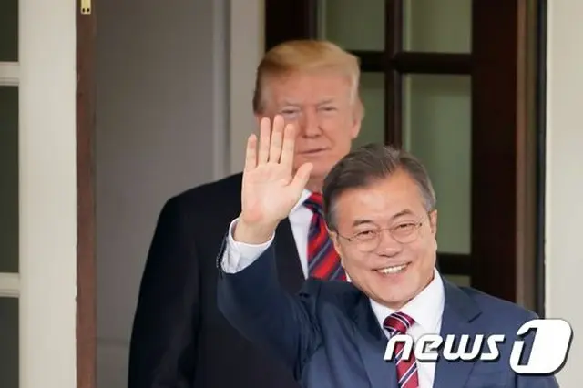 韓国の文在寅（ムン・ジェイン）大統領が韓米首脳会談など訪米日程を終えて、22日（現地時間）帰国の途に就いた。（提供:news1）