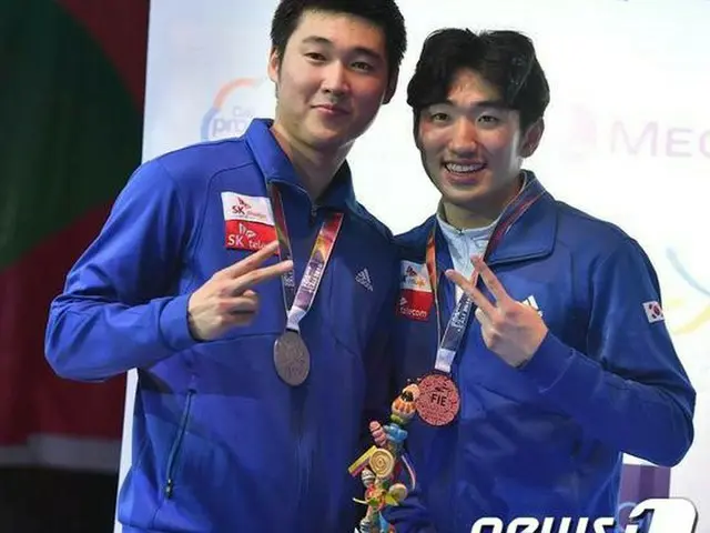 チョン・ビョンチャンとパク・サンヨンが国際グランプリフェンシング大会でそろってメダルを獲得した。（提供:news1）
