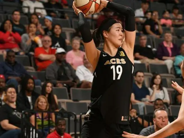 米国女子プロバスケットボール（WNBA）ラスベガス・エイシス（Las Vegas Aces）のセンター＝パク・ジスが6試合連続先発出場し、得点を決めた。（提供:news1）