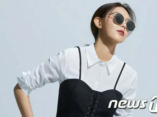 ファッションアイウェアブランド「VIEU」が、スヨン（少女時代）とコラボしたサングラスの収益金の一部を韓国網膜色素変性症協会に寄付すると明らかにした。（提供:news1）