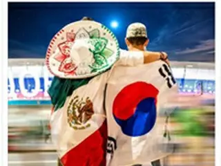 ＜2018W杯＞メキシコサポーター、韓国大使館前に集結 「兄弟よ、ありがとう！」