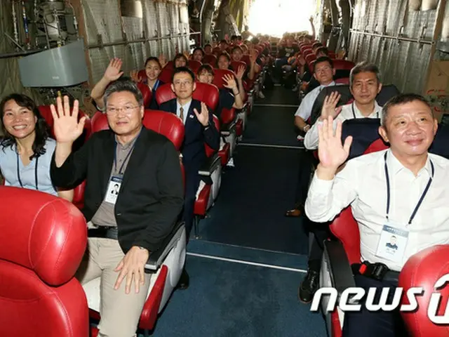 北朝鮮・平壌で来る4～5日に開かれる南北統一バスケットボール競技大会に参加する韓国側の代表団が3日、平壌へ向けて出発した。（提供:news1）