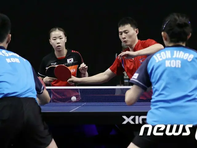 卓球南北合同チームのチェ・イル（北朝鮮）とユ・ウンチョン（韓国）がコリアオープン混合ダブルスで、韓国チームを越えられなかった。（提供:news1）