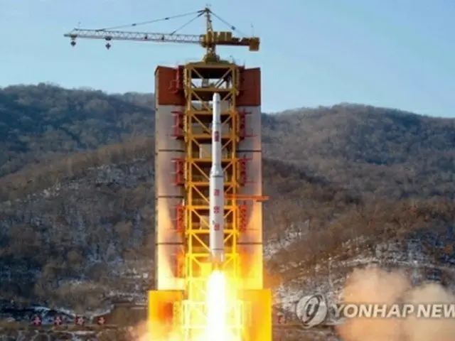 2016年2月7日、北朝鮮の朝鮮中央テレビが報道した西海衛星発射場での「光明星4号」の打ち上げ＝（朝鮮中央テレビ＝聯合ニュース）