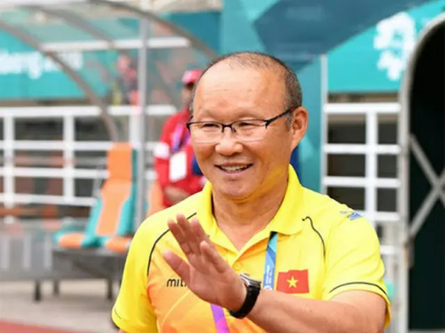 ベトナムサッカー協会、パク・ハンソ監督との契約延長について「協議する段階ではない」