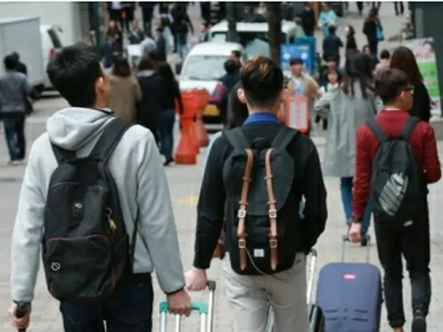 韓国を訪れた中国人旅行客（資料写真）＝（聯合ニュース）