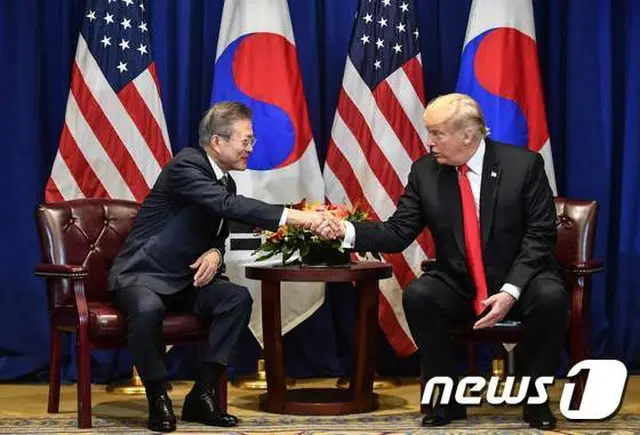 米韓首脳、終戦宣言・第2回米朝首脳会談について緊密論議