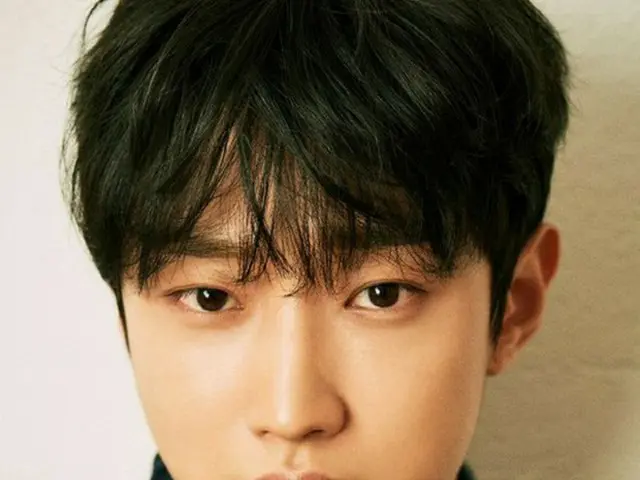 韓国歌手兼俳優のジニョン（元B1A4）が、“秋の男”に変身した。（写真提供:OSEN）