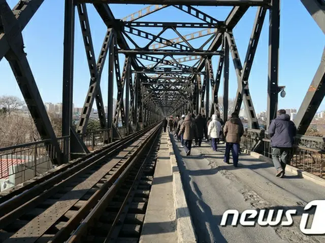 韓国統一部は南北鉄道連結及び現代化事業と関連し、11日「南北が考える着工式の場所があまり変わらない」と明らかにした。（提供:news1）