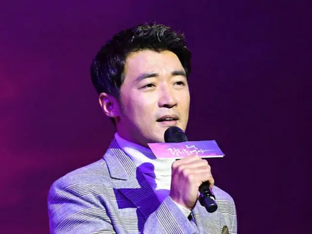 韓国俳優アン・ジェウク（47）が出演予定だったKBSのバラエティ番組「屋根部屋の問題息子」の収録がおこなわれていなかったことが明らかになった。（提供:OSEN）