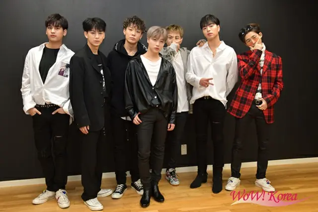 「iKON」左からCHAN、SONG、BOBBY、JAY、DK、JU-NE、B.I