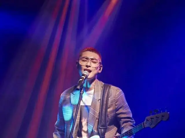 韓国歌手チョン・ジヌン（2AM）が、入隊前の最後のコンサートを大盛況で終えた。（提供:OSEN）