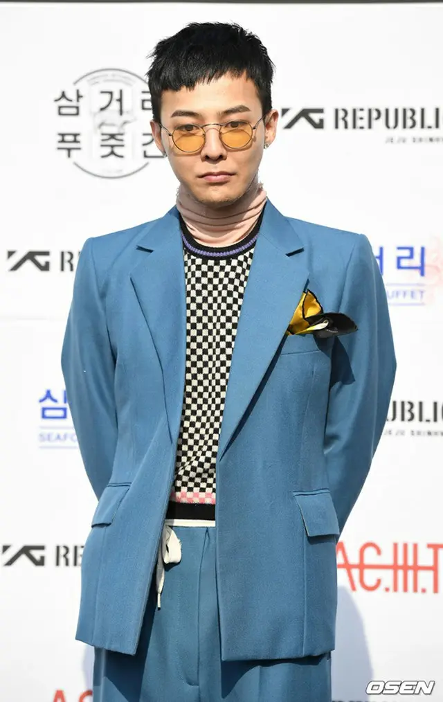 現在、軍服務中の韓国ボーイズグループ「BIGBANG」メンバーのG-DRAGONが、再び頭を抱えている。（提供:OSEN）