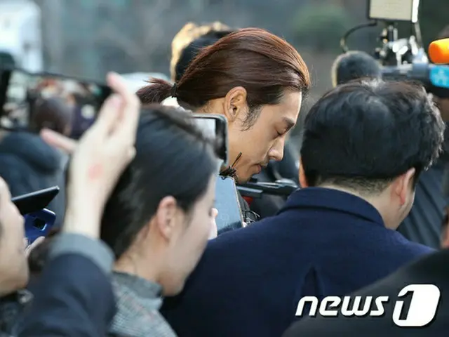 わいせつ動画違法撮影の歌手チョン・ジュンヨンに「逮捕状請求」＝韓国検察