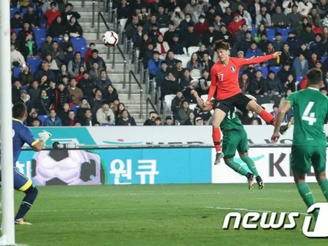 ＜サッカー＞韓国、ボリビアに1-0勝利…イ・チョンヨンのヘディングゴールで