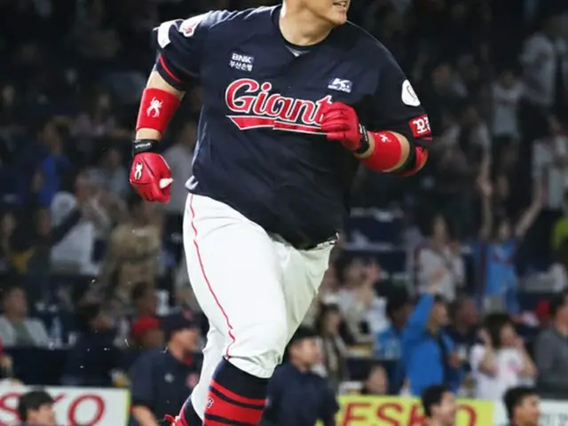 韓国プロ野球ロッテ・ジャイアンツのイ・デホ（李大浩、36）が、11年連続2ケタ本塁打を記録した。（提供:news1）