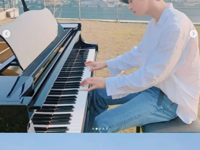 韓国ボーイズグループ「ASTRO」メンバーのチャ・ウヌが、写真集のような日常を公開した。(提供:OSEN)