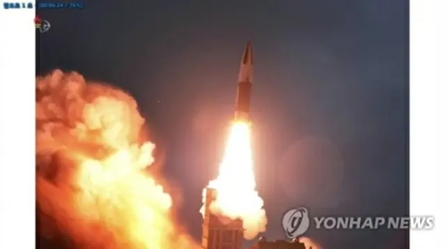 合同参謀本部によると、北朝鮮は１６日朝、江原道・通川付近から朝鮮半島東の東海上に未詳の飛翔体を２発発射した。写真は北朝鮮が過去に発射した飛翔体＝（聯合ニュース）≪転載・転用禁止≫