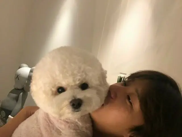 韓国俳優パク・ソジュンが愛犬シンバとの近況を公開し、話題になっている。（写真提供:OSEN）