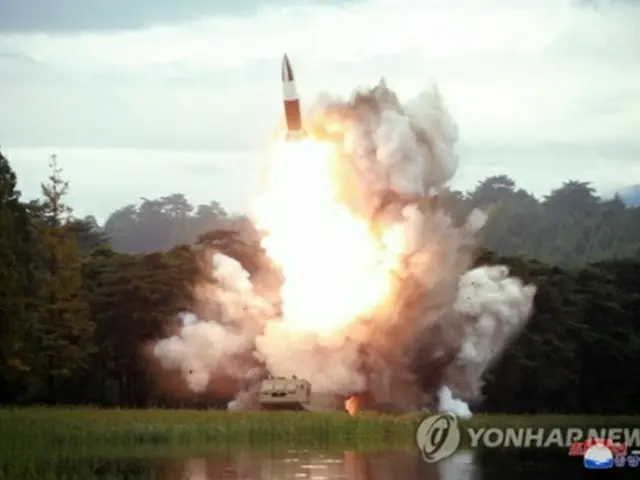 朝鮮中央通信のホームページに掲載されたミサイル発射の模様（資料写真）＝（聯合ニュース）≪転載・転用禁止≫
