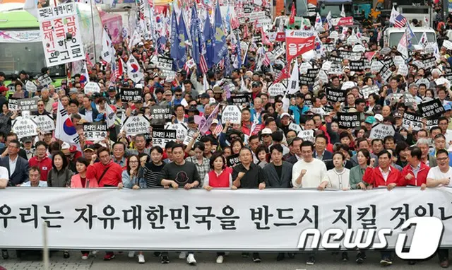 韓国野党、文大統領の弾劾に向け3日「大規模集会」へ（画像:news1）