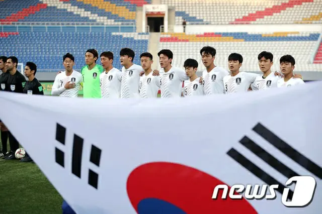 韓国大統領府、“無観客・中継なし”サッカー南北戦に「非常に残念」（提供:news1）