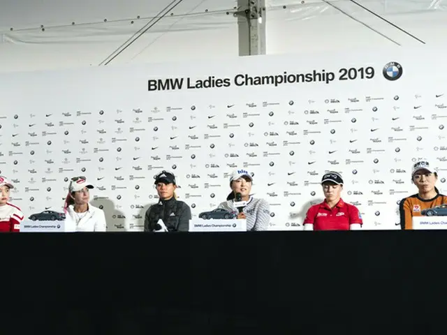 「BMW女子選手権」開幕前の記者会見に出席した（左から）チェ・ヘジン、ポーラ・クリーマー、ダニエル・カン、コ・ジンヨン、ブルック・ヘンダーソン、ハー・ミジョン（提供:WoW！Korea）