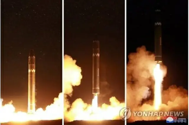 北朝鮮の朝鮮中央通信は２０１７年１１月２９日、大陸間弾道ミサイル（ＩＣＢＭ）「火星１５」の発射実験に成功したと報じた＝（朝鮮中央通信＝聯合ニュース）≪転載・転用禁止≫