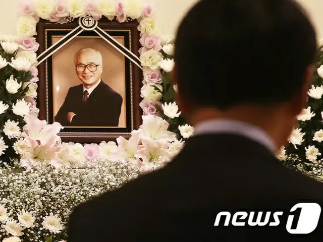 俳優イ・ビョンホンの養父で旧大宇グループ創業者の金宇中氏、死去（画像提供:news1）