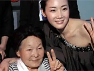 チェ・ジウ　90歳の日本ファン訪問に“涙”