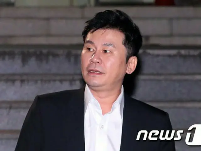 B.I（元iKON）の麻薬捜査をもみ消し疑惑のヤン・ヒョンソク（元YG代表）をソウル中央地検で再捜査へ（提供:news1）